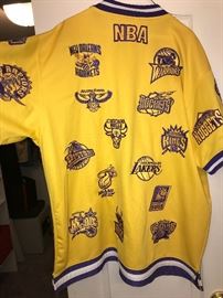 UNIQUE SPORTS GENERATION NBA LOGOS TEAM PATCHES SHIRT