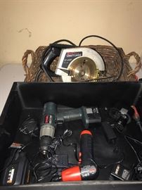 CORDLESS POWER TOOLS
