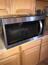 WHIRLPOOL OVER THE RANGE MICROWAVE W/ STEAM COOKING