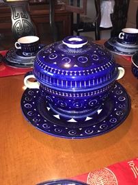 ARABIA OF FINLAND VALENCIA FINE CHINA SET