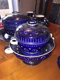 ARABIA OF FINLAND VALENCIA FINE CHINA SET