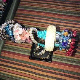 BEAUTIFUL COSTUME JEWELRY-BRACELETS, EARRINGS, NECKLACES, RINGS AND BROOCHES