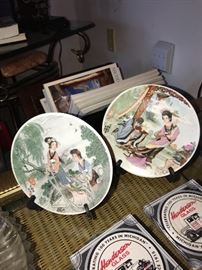 ASIAN DECORATIVE PLATES