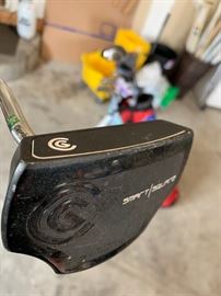 CLEVELAND SMART SQUARE PUTTER