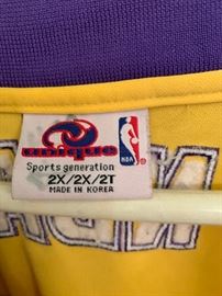 UNIQUE SPORTS GENERATION NBA LOGOS TEAM PATCHES SHIRT