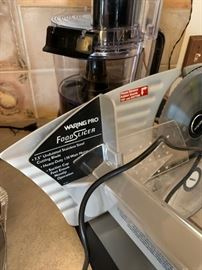 WARING PRO FOOD SLICER