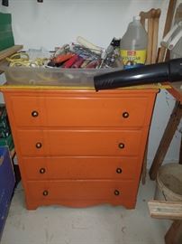 Vintage 4 drawer painted chest