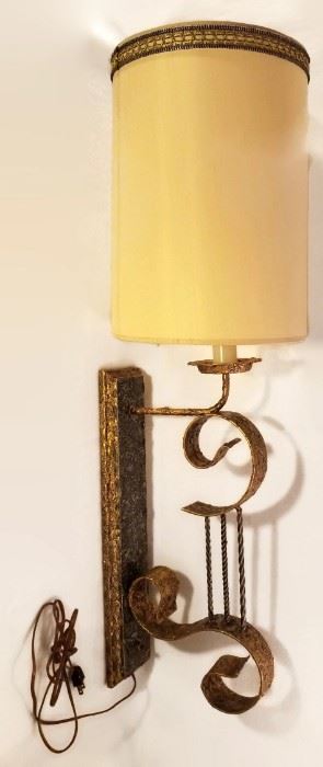 Vintage Wall Mount Lamp