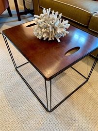 'Eric' tray table