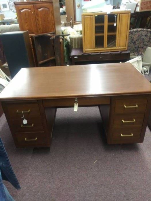 Gorgeous Sturdy Wooden Office Desk Solid Wood  ...