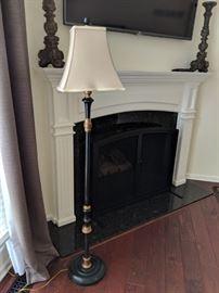 $125  Fireplace screen