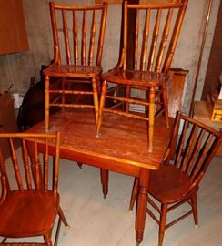 Oak Extension Table, Set of 6 Spindle Back Chairs