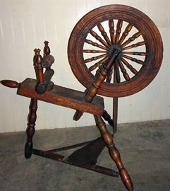 Original Old Spinning Wheel