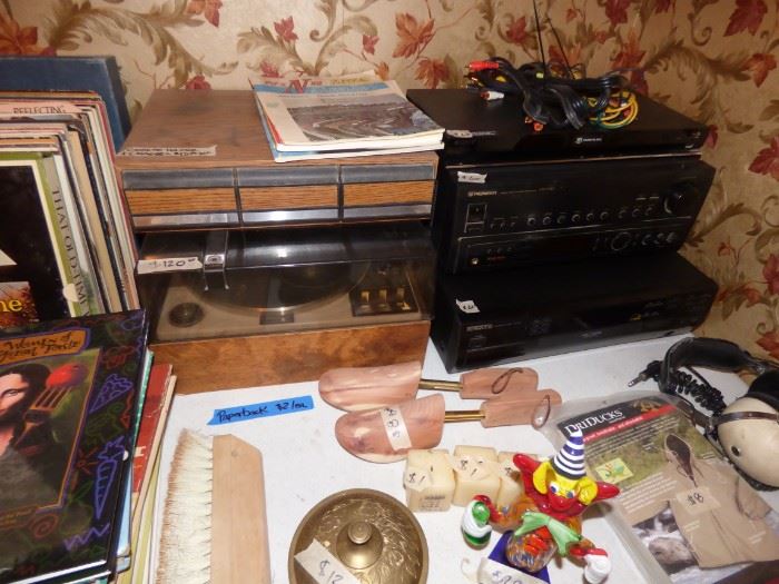 Turntable.