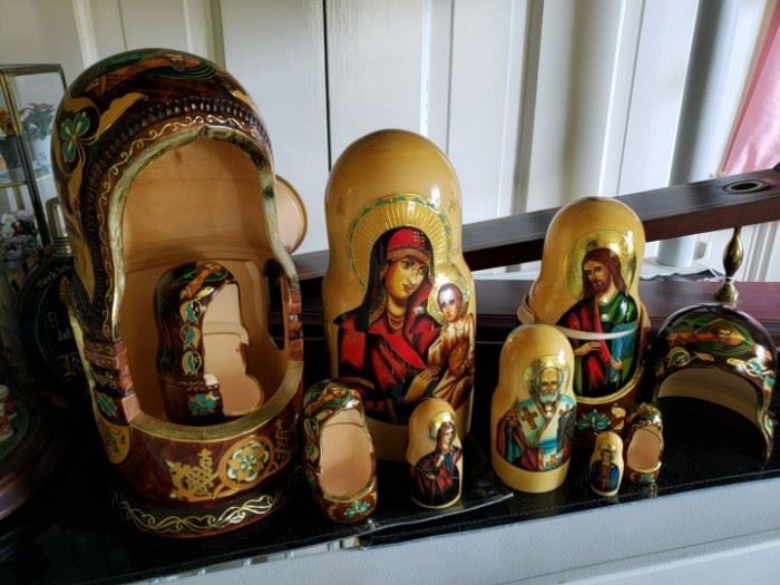 Russian nesting dolls