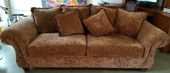 Klaussner Couch Sofa
