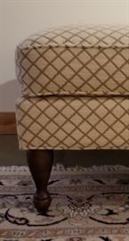 Ottoman Cream and Taupe Diamond Pattern Leg