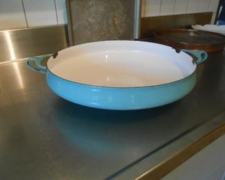Porcelain large pot