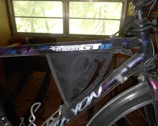 Cross over GT boys bike
