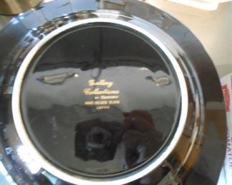 Gallery dish set