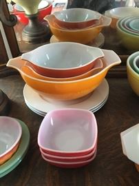 Lot of pyrex