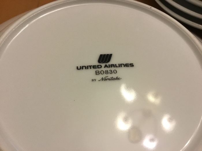 United Airlines China by Noritake