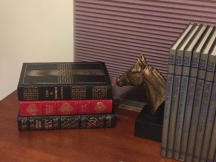 Leather bound classics, Horse bookends