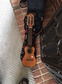 VINTAGE UKE