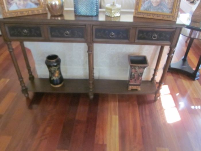 CONSOLE TABLES FOR ANY ROOM