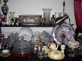 CRYSTAL CHEESE DISH AND 2 HANDLED ORIENTAL POT