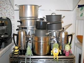 2 COMMERCIAL FRYERS ON THE RIGHT AT THE BACK