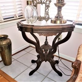 Finial Base Victorian Framed Marble Top Table