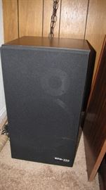 Vintage Pioneer HPM speakers, foam surrounds are gone - easy repair for sought after speakers. 