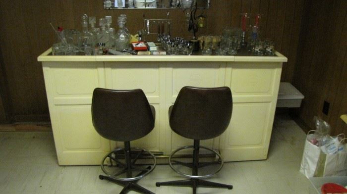 Mid Century Folding Bar & stools. Large selection of barware bar glasses too.