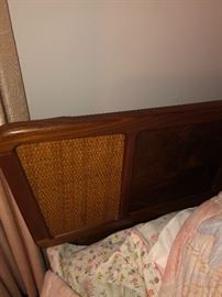 Heritage Bedroom Set// Queen Headboard