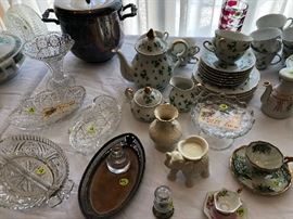 Lefton Shamrock Tea Set