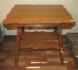 Large Oak Parlor Table