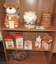 Cookie Jars & Campbells Soup Collectibles
