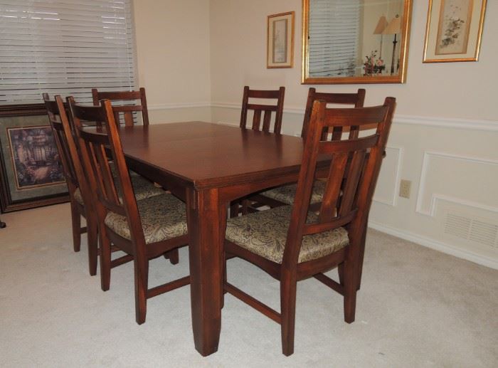 Ashley table and chairs - Mission