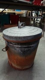2 Gal. Metal Pail with Lid