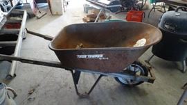 True Temper Contractor Grade Holds 6 Cubic Feet Wh ...