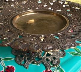 Ornate pedestal dish/candle holder