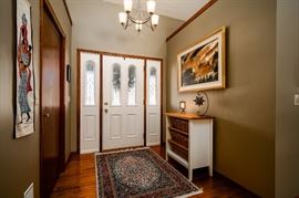 rug, art and side table 