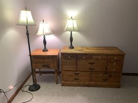 dresser, bedside table and lamp set