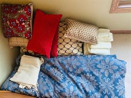 kingsized linens, sheets, bedskirt, shams with pillow, 5 decorative pillows and throw