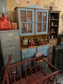 Very cute kitchen piece.