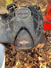 This is the Briggs and Stratton motor on the wood splitter.