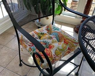 Love the happy fabric on the cushions.
