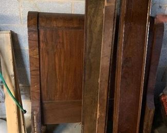 Beautiful antique twin bed. Very nice!