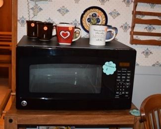 Microwave & Cups